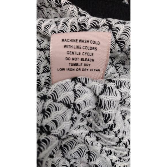 Philosophy Republic Clothing Sweater Womens Small Black Geometric 3/4 Sleeve - Picture 3 of 5